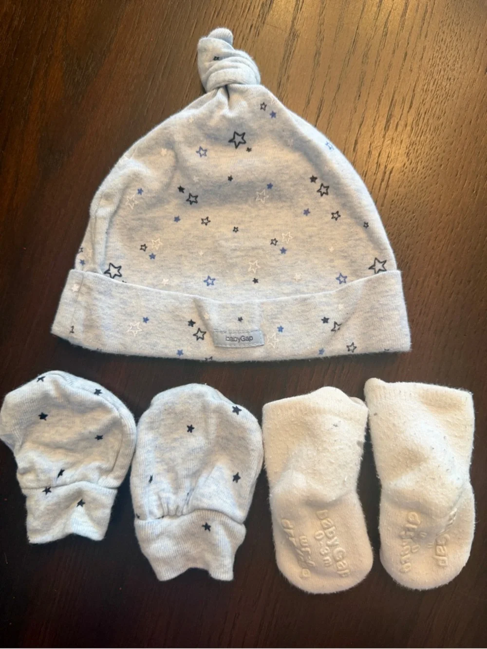 Baby Gap 10 Pc Newborn Hat Mitten Sock Set 0-3M Blue Gray Cotton Gift
